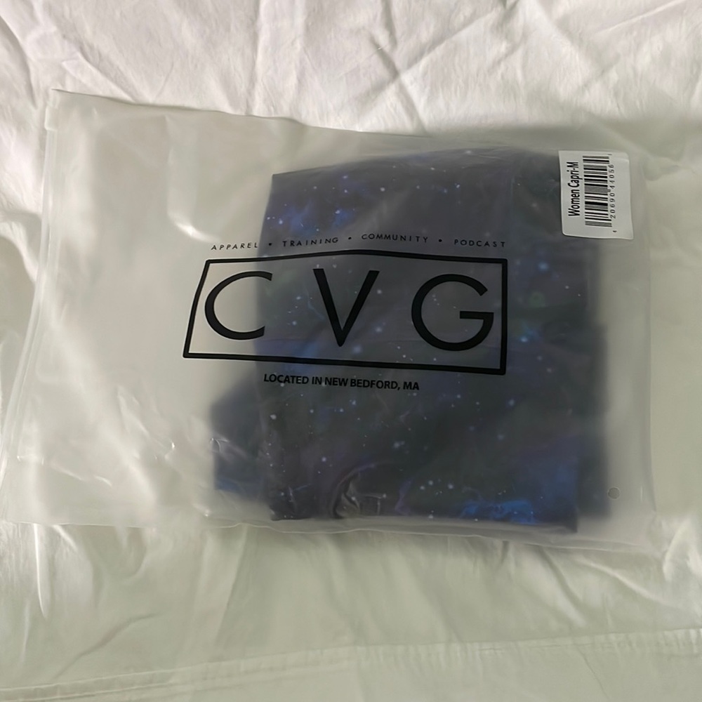 Galaxy CVG Capri Leggings
